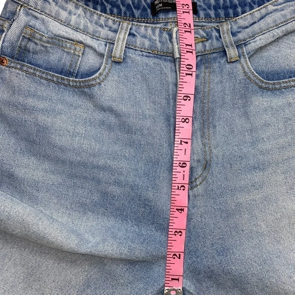 Pretty Little Thing Vintage Wash High Rise Barrel Leg Mom‎ Denim Jeans Size 8